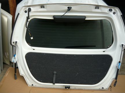 Дверь 5-ая Тойота бб 20 Toyota Bb 20