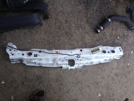 Форд транзит панель радиаторов верхняя