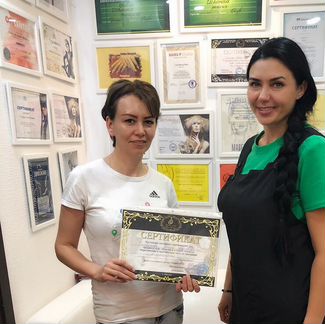 Курс маникюра в школе Юлии Учаниной