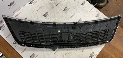 Решетка радиатора KIA Sorento 2