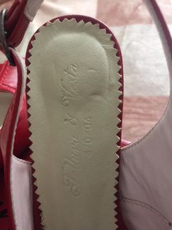 Кожаные босоножки 39-40