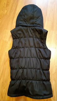 Жилетка черная теплая демисезонная