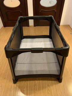 Манеж-кровать 4moms Breeze 2
