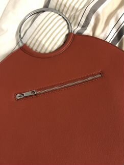 Круглая сумка Reserved