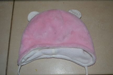 Продам зимнюю шапку на девочку Reima 44-46