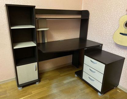 Стол компьютерный