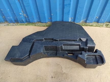 Накладка Toyota Camry 50 55 багажника правая
