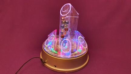 Светильник разноцветный