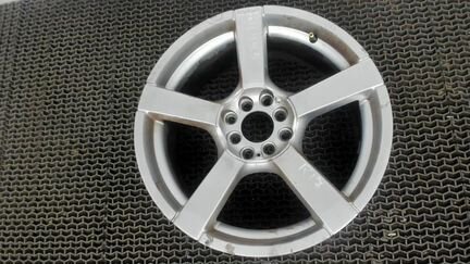 Оригинальные литые диски на Renault - Megane 2 R17