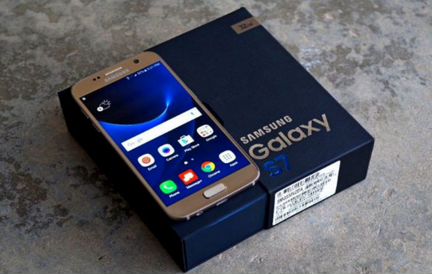 Samsung Galaxy S7 SM-G930FD 32Gb Gold