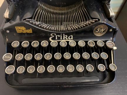 Пишущая машинка