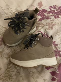 Ботинки Zara 18 размер (10,9 см)