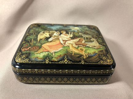 Шкатулка (лаковая миниатюра), Холуй, автор. работа