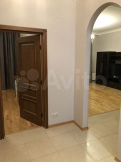 2-к квартира, 60 м², 9/27 эт.