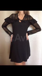 Черное платье с кружевом