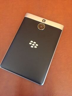 Телефон BlackBerry Passport