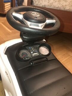 Машинка-каталка tommy mercedes