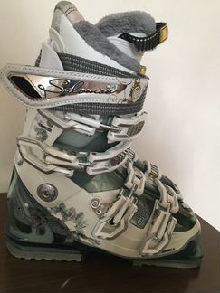 Горнолыжные женские ботинки
