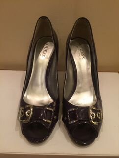 Туфли guess темно-фиолетового цвета на небольшом к