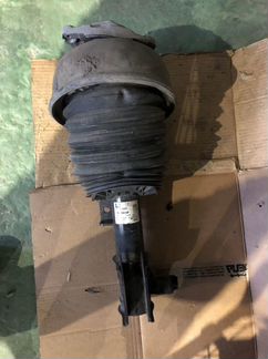 Пневмостойка Mercedes w212 левая,правая