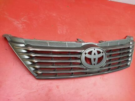 Решетка радиатора Toyota Camry V50 2012-2014