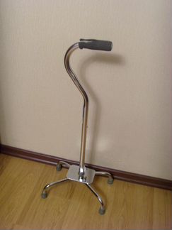 Трость 4-х опорная