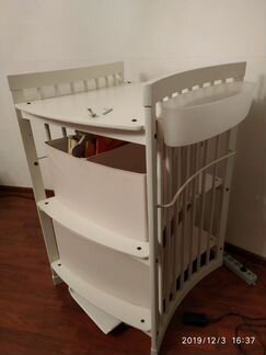 Пеленальный столик stokke