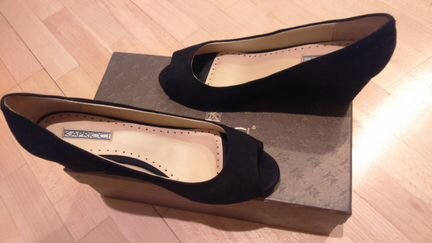 Новые Туфли черные замша