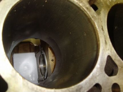 Блок двигателя Ford C-Max 1.8 2007