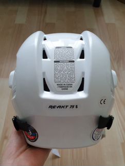 Шлем для хоккея