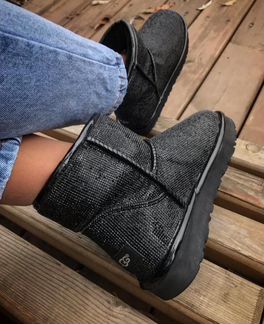 Угги черные в стразах