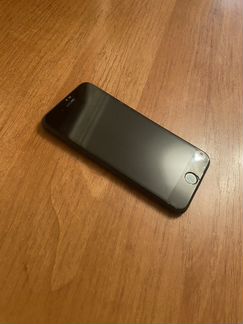 Телефон iPhone 7