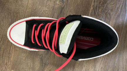 Converse, EUR 38; 5.5