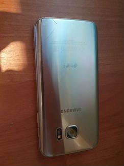 Телефон Samsung galaxy s7
