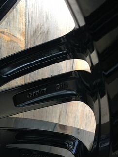 Диски оригинальные R20 на Range Rover Discovery 5