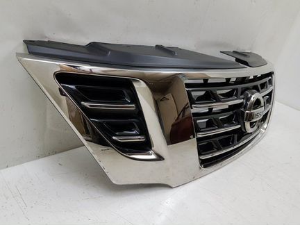 Решетка радиатора Nissan Patrol Y62