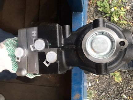 Воздушный компрессор wabco volvo 21967984