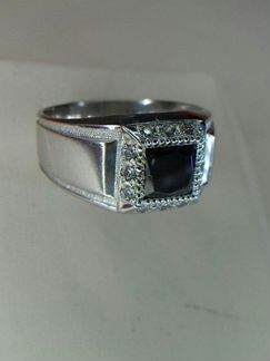 Серебро 925 проба,Кольцо с Ониксом и Цирконами