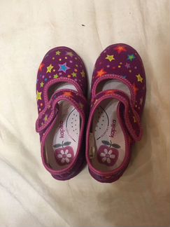 Новые туфли капика,размер 23