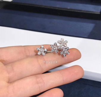 Van Cleef золотое кольцо с бриллиантами 0.88 ct