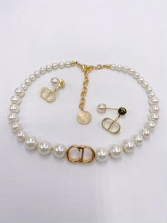 Коллекция украшения под жемчуг Dior