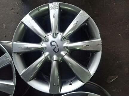 Диски бу оригинал R18 P на Infiniti