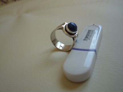 Кольцо с лазуритом. Индия