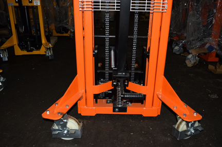 Штабелер ручной гидравлический 1.0TX1.6M SDJ