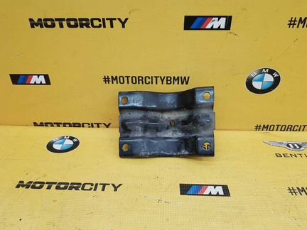 Траверса кузова Mercedes W140