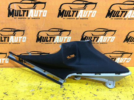 Обшивка салона задняя правая Mercedes Cls W218